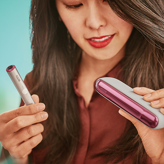 Un Pocket Charger y Holder IQOS ILUMA PRIME. 